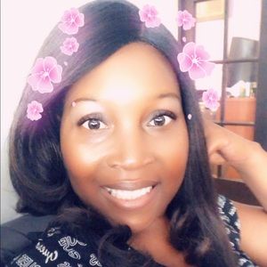 Meet your Posher, Davina